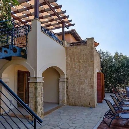 Villa 2 Bedroom Pachna With Amazing Golf Course And Side Sea Views, Aphrodite Hills Kouklia